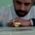 iPhone Jadul dan Kabel USB Disulap Jadi Tambang Emas, Ini Caranya