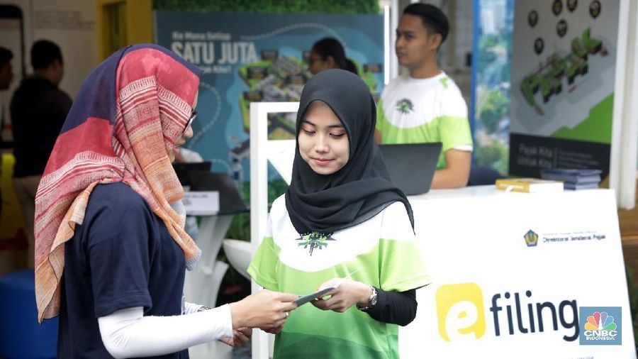 Pada acara tersebut berbagai macam layanan pajak dapat dimanfaatkan, seperti konsultasi pajak, asistensi e-filing, aktivasi efin, hingga cetak ulang kartu NPWP.