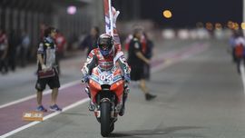 FOTO: Duel Sengit Dovizioso vs Marquez di MotoGP Qatar