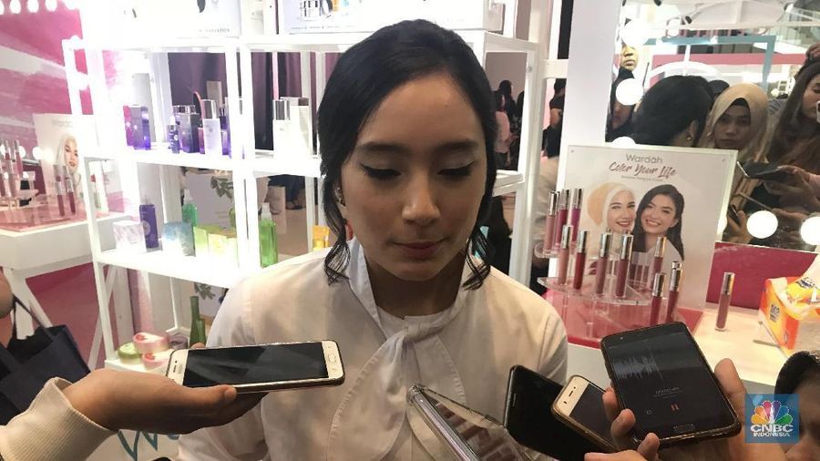 Berbicara pilihan investasi untuk kaum muda, biasanya memilih investasi yang lebih praktis. Tapi Tatjana Saphira masih memilih investasi konvensional.