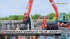 Pengerukan Sampah di Teluk Jakarta