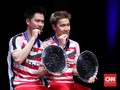 Alasan Atlet Selalu Menggigit Medali Emas Saat Difoto