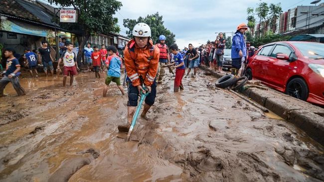 Image result for banjir lumpur