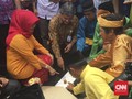 Pembuktian Warga Pontianak Pakai Telur di Hari Tanpa Bayangan
