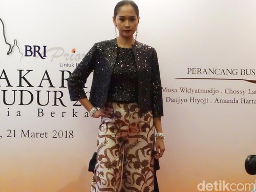 iKolaborasii iBatiki dan Sendra Tari di Mahakarya Borobudur 2019