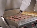 Robot Pembalik Burger 'Dipecat' di Hari Pertama Bekerja