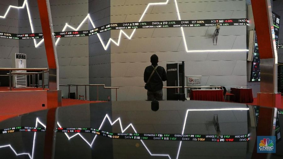 Investor tampaknya mulai merealisasikan keuntungan dari kenaikan tinggi harga saham perseroan dalam setahun terakhir.
