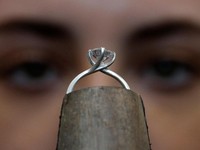 Ini Dia Cincin Emas Kawin Pangeran Harry dan Megan Markle