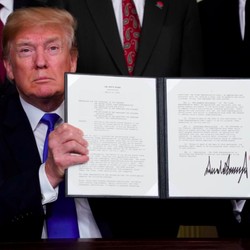 Trump Klaim China Bakal Teken Kesepakatan Dagang dengan AS