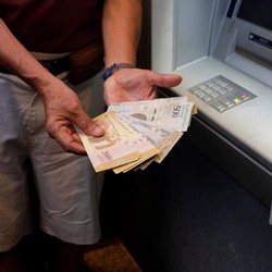 Mantan Polisi Raup Rp185 Miliar dari Mesin ATM, Begini Caranya