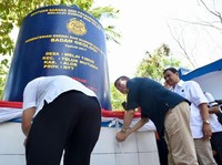 Menteri Jonan Resmikan Sumur Bor Air di NTT