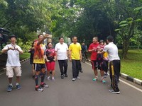 Jokowi dan Airlangga Hartarto Bicara Motor Hingga Cawapres