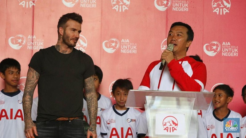 Atlet sepak bola David Beckham kembali mengunjungi Indonesia, untuk acara donasi 10 ribu bola bertajuk 