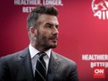 Patung Beckham Bersanding dengan Obama di Kuil Budha Thailand