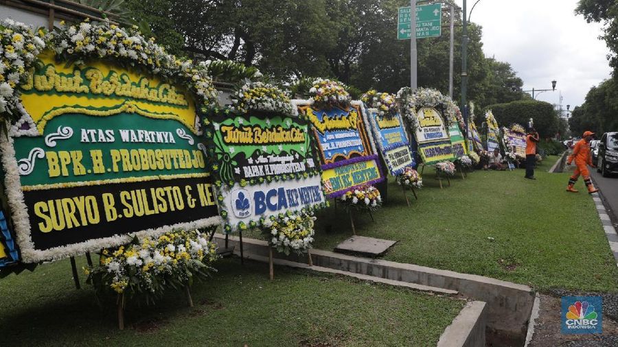 Probosutedjo meninggal dunia pada pukul 07.05 WIB pagi tadi di Rumah Sakit Cipto Mangunkusumo (RSCM).