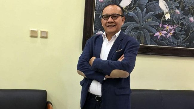 OJK Minta UU Khusus Atur Pidana Fintech Ilegal