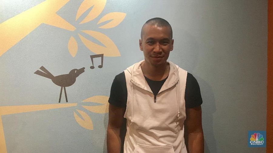 Dunia bisnis kini banyak dipilih para selebriti untuk menambah penghasilan. Ini pula yang dilakukan aktor Samuel Rizal yang mulai merintis bisnis kuliner.