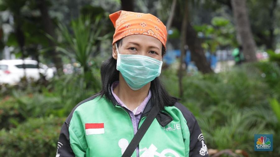 Berdasarkan keputusan Mahkamah Konstitusi, ojek online tidak bisa dikategorikan sebagai angkutan umum.