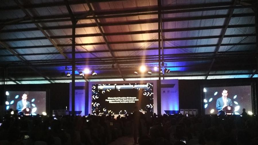 Kecewa Dengan Manual, Jokowi Ingin Migrasi Izin ke Digital