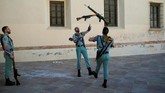 Selama Pekan Suci, seluruh lapisan masyarakat Kristen di Spanyol merayakannya. (REUTERS/Jon Nazca)