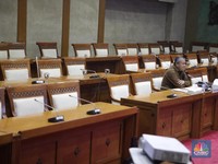 Perry Warjiyo : Bunga Kredit Tinggi, Bank Harus Lebih Efisien