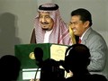'Profesor Halal' Indonesia Terima Penghargaan King Faisal