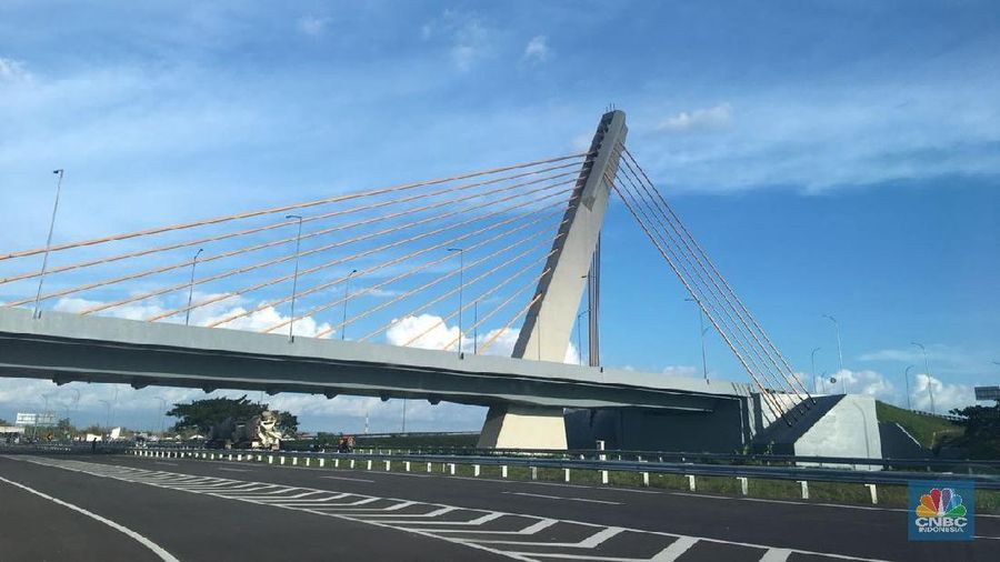 Presiden Joko Widodo besok didampingi sejumlah menteri saat meresmikan tol Ngawi - Kertosono.
