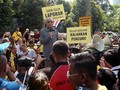 Najib Usul Ubah Aturan Pemilu, Ratusan Warga Malaysia Protes