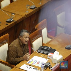 Tujuh Jurus Perry Warjiyo Pimpin BI-1
