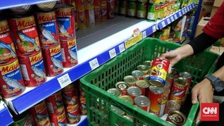 Ribuan Pegawai Industri Pengalengan Ikan 'Dirumahkan'