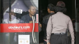 Polisi Sita Gudang-gudang Penyimpanan Koper Umrah Abu Tours