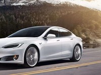 Elon Musk Recall 123.000 Unit Tesla Karena Kemudi Rusak