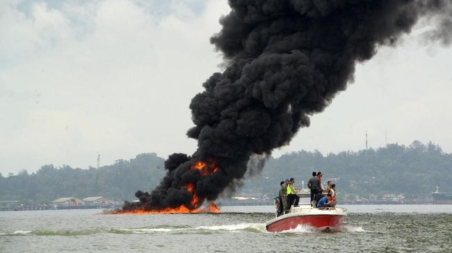 PENUMPAHAN MINYAK DI TELUK BALIK PAPAN SUDAH MULAI TERUNGKAP , INI SALAH SATUNYA 