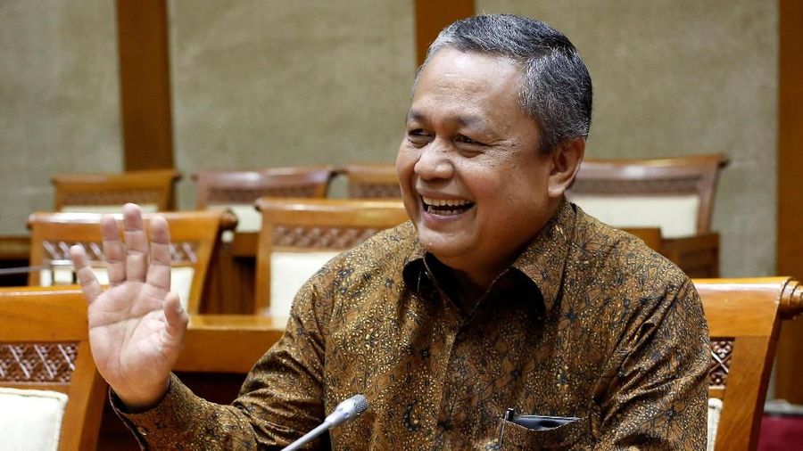 Paripurna DPR secara aklamasi menyetujui Perry Warjiyo dan Dody Budi Waluyo sebagai pemimpin BI baru.