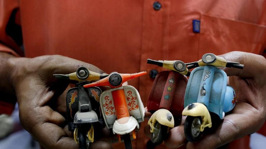Motor roda dua Italia Piaggio adalah simbol status tertinggi untuk penggemar sepeda Pakistan pada 1960-an dan 1970-an.