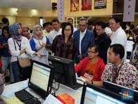 Hari Terakhir, Sri Mulyani Keliling Pantau Pelaporan Pajak