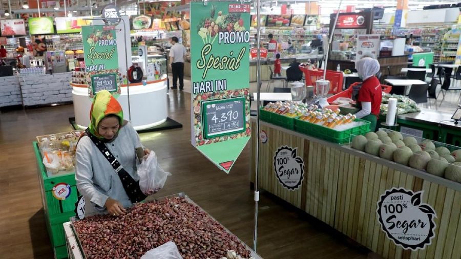 Bank Indonesia (BI) memproyeksikan konsumsi rumah tangga sepanjang 2018 bergerak flat di kisaran 5,1%.
