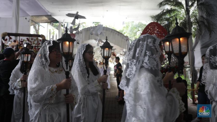 Gereja Katedral, Jakarta, mengusung tema 'Kita Indonesia, Kita Bhinneka' dalam Perayaan Paskah Tahun Ini.
