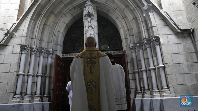 Gereja Katedral, Jakarta, mengusung tema 'Kita Indonesia, Kita Bhinneka' dalam Perayaan Paskah Tahun Ini.