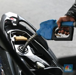 RI Bakal Terapkan Pajak Karbon, Termasuk BBM Bakal Kena?