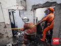 Api Lalap 25 Rumah di Bandung, Petugas Cari Korban Terjebak