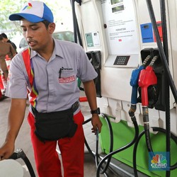 Aturan Bensin Premium: Potensi Rugi, Lingkungan, dan Inflasi
