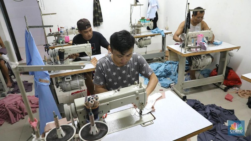 Asosiasi Pertekstilan Indonesia (API) menargetkan pertumbuhan ekspor tekstil dan produksi tekstil indonesia sebesar US$12,97 miliar atau tumbuh 2,2%.