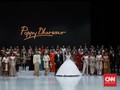 FOTO:Perayaan 40 Tahun Poppy Dharsono di Dunia Mode Indonesia