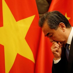 Timur Tengah Memanas! China Desak AS Utamakan Dialog