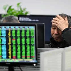 Perusahaan China Dibantengi, Hang Seng & Shanghai Sumringah