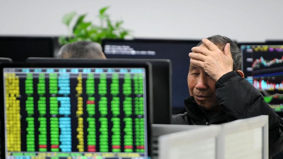 Sentimen investor di regional Asia masih dipengaruhi anjloknya Wall Street hari Jumat pekan lalu.