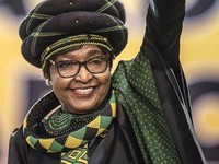 Mantan Istri Nelson Mandela, Winnie Mandela, Meninggal Dunia