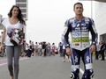 5 Pebalap MotoGP yang Berpacaran dengan Gadis Payung
