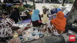 Lari dari Perang Afghanistan, Terdampar di Trotoar Kalideres